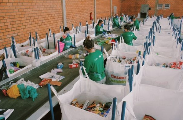 Linha Ecológica lança vídeo educativo para sensibilizar sobre coleta seletiva