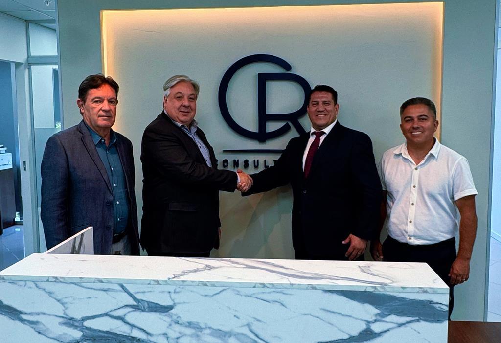 Associação Comercial do Paraná firma parceria com entidades paraguaias