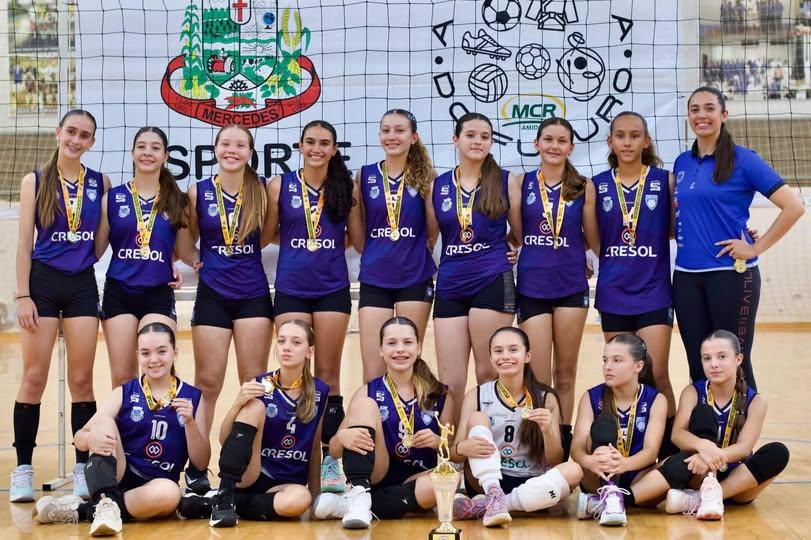 Asavolei/Santa Helena conquista título no feminino e terceiro lugar no masculino na Copa Lindeiros de Voleibol