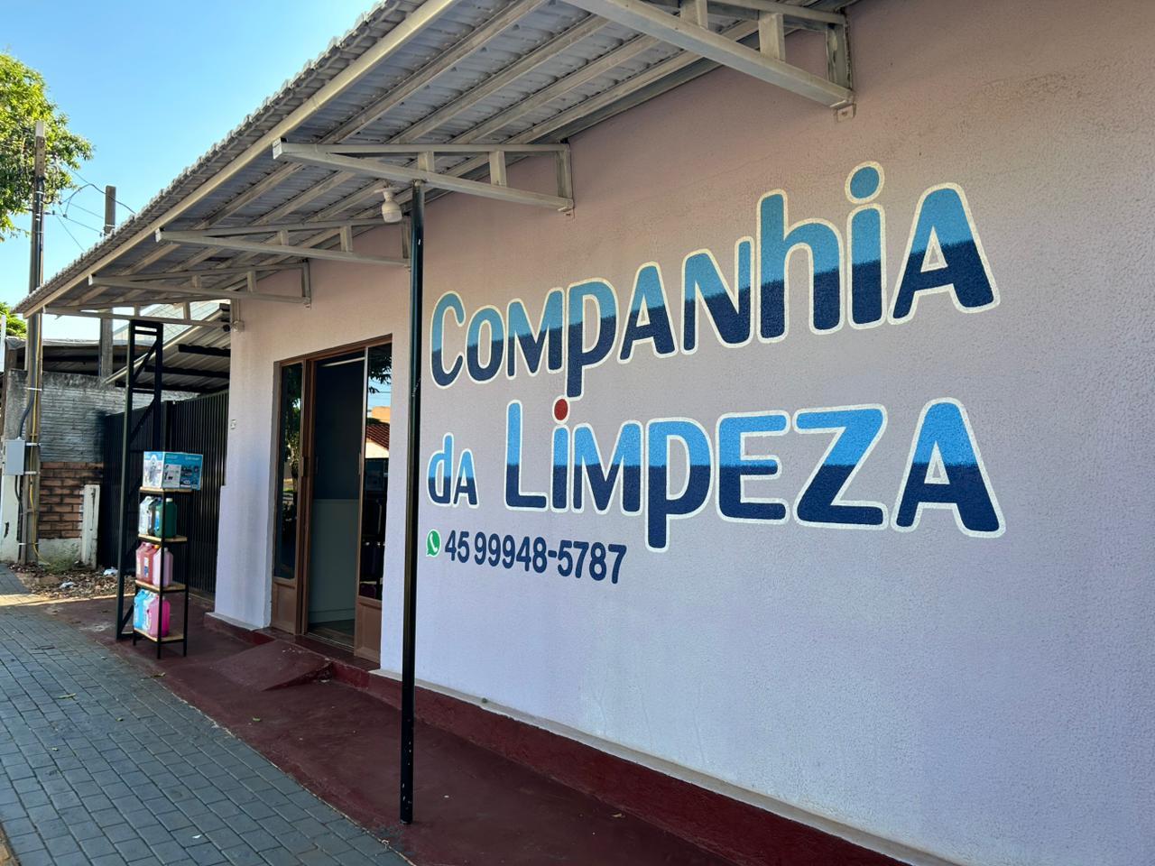 Companhia da Limpeza oferece variedade em produtos para residências e comércios em Santa Helena