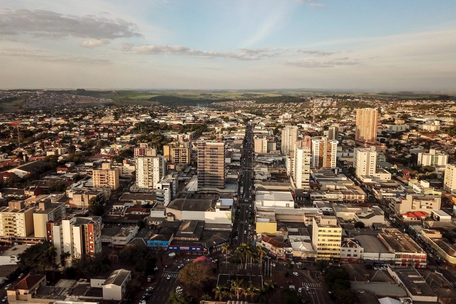 Número de novas empresas cresce 15% em fevereiro no Paraná, aponta Junta Comercial