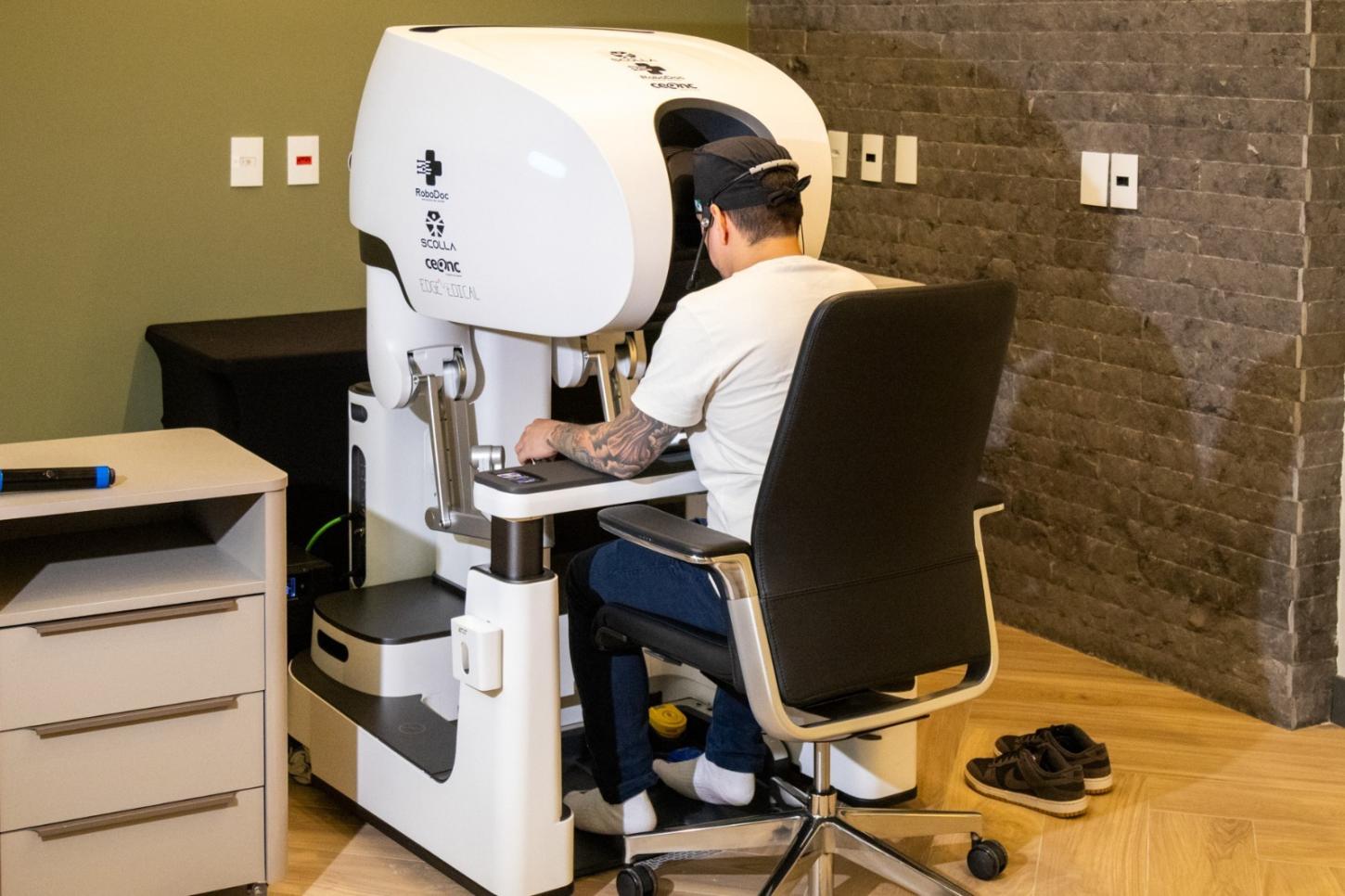 Moradores de Santa Helena e região podem contar com inovação na saúde em Cascavel com telecirurgia robótica