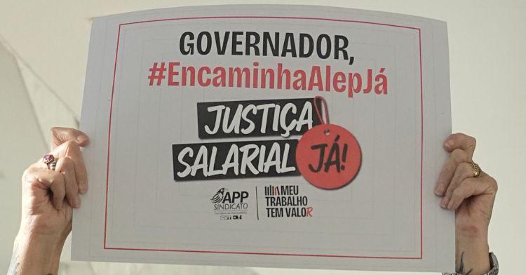 Reunião entre APP-Sindicato e governo Ratinho Jr. é marcada após mobilização na Alep