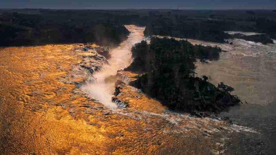 Há 44 anos, Itaipu começava a formar reservatório que submergiu as Sete Quedas